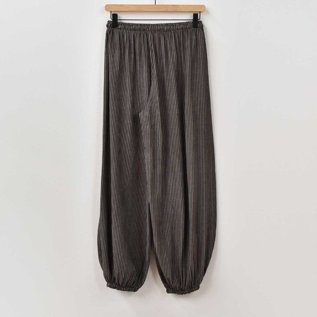 Pantalón bombacho rayas marrón