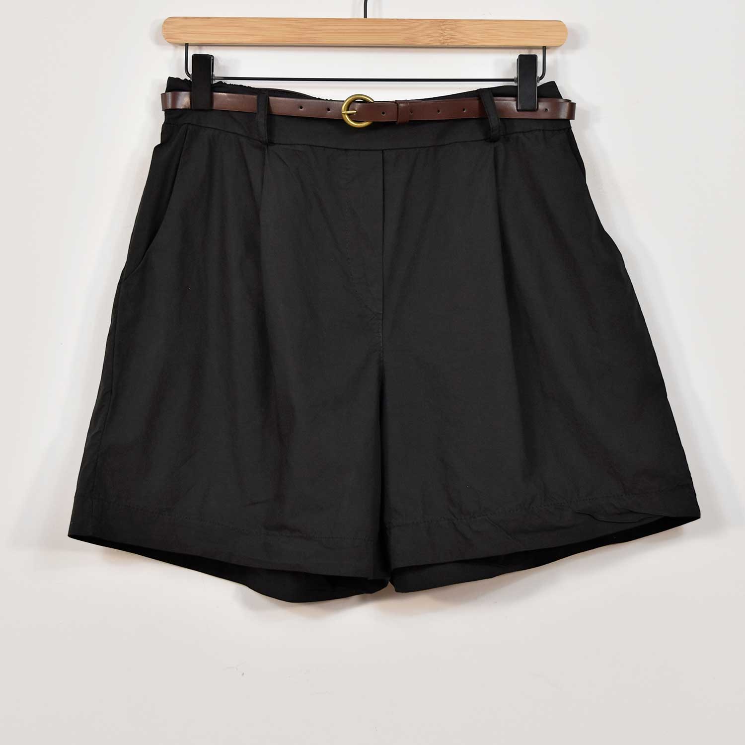 Short cinturón negro