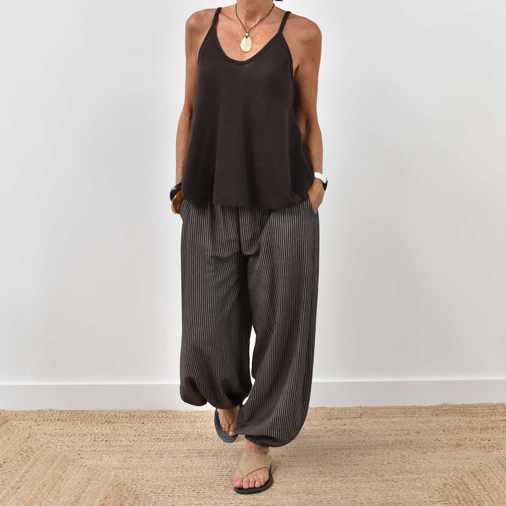 Pantalón bombacho rayas marrón