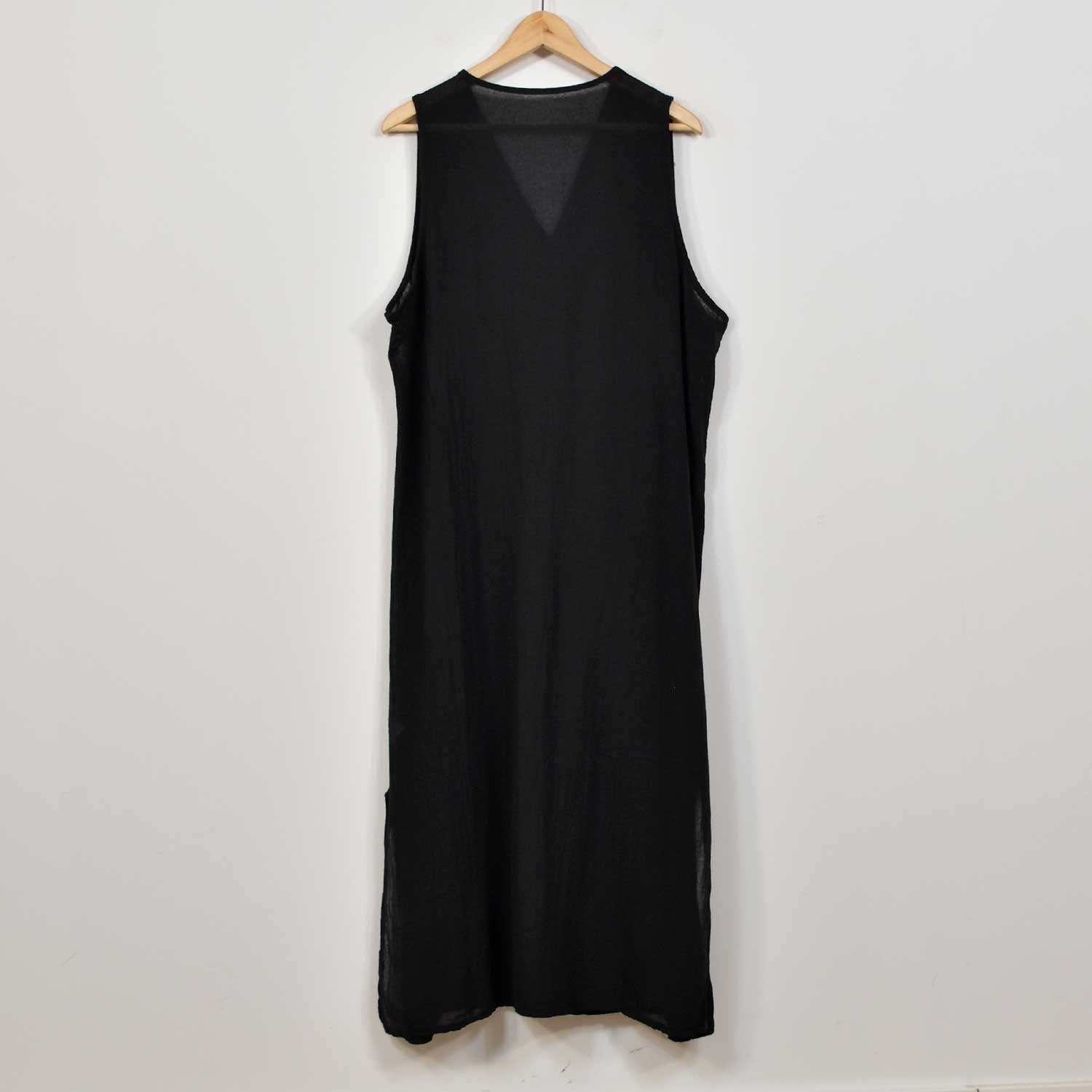 Vestido detalle madera negro
