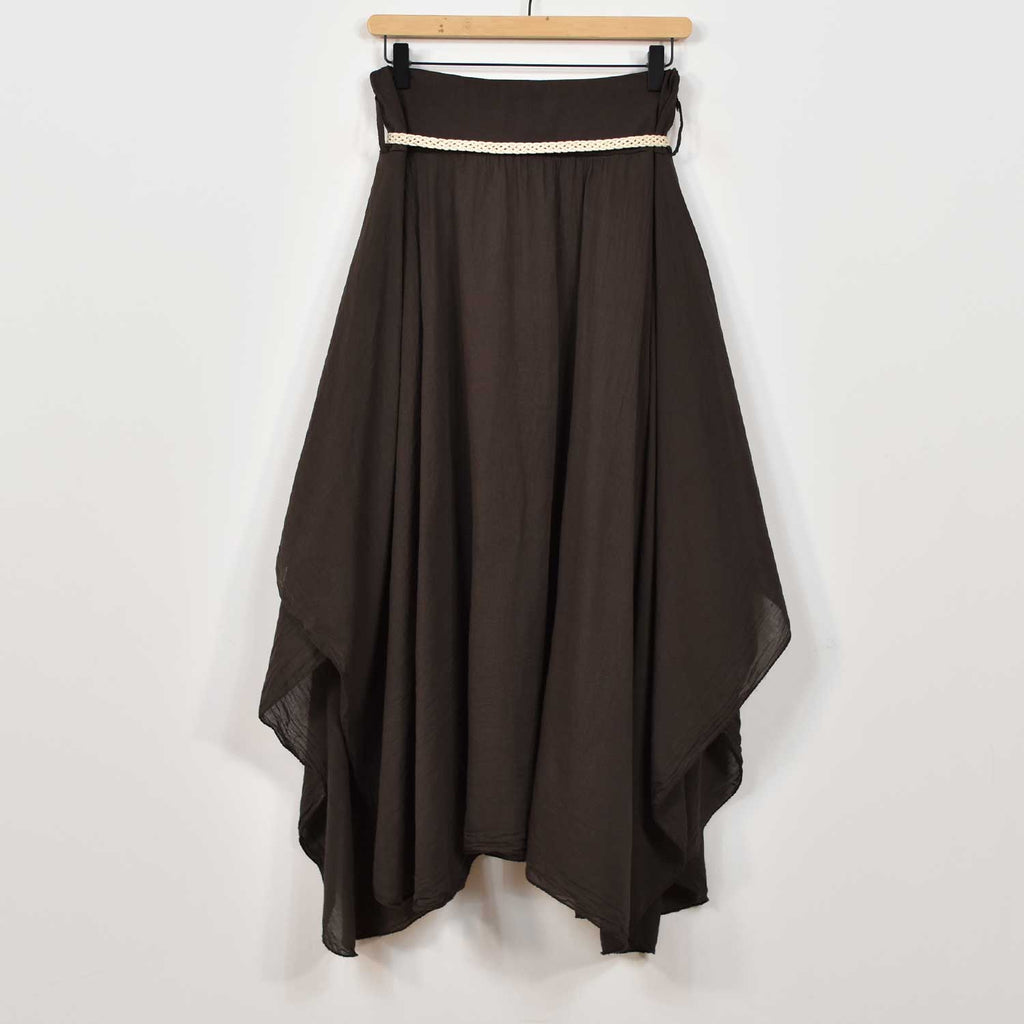 Falda capas marrón