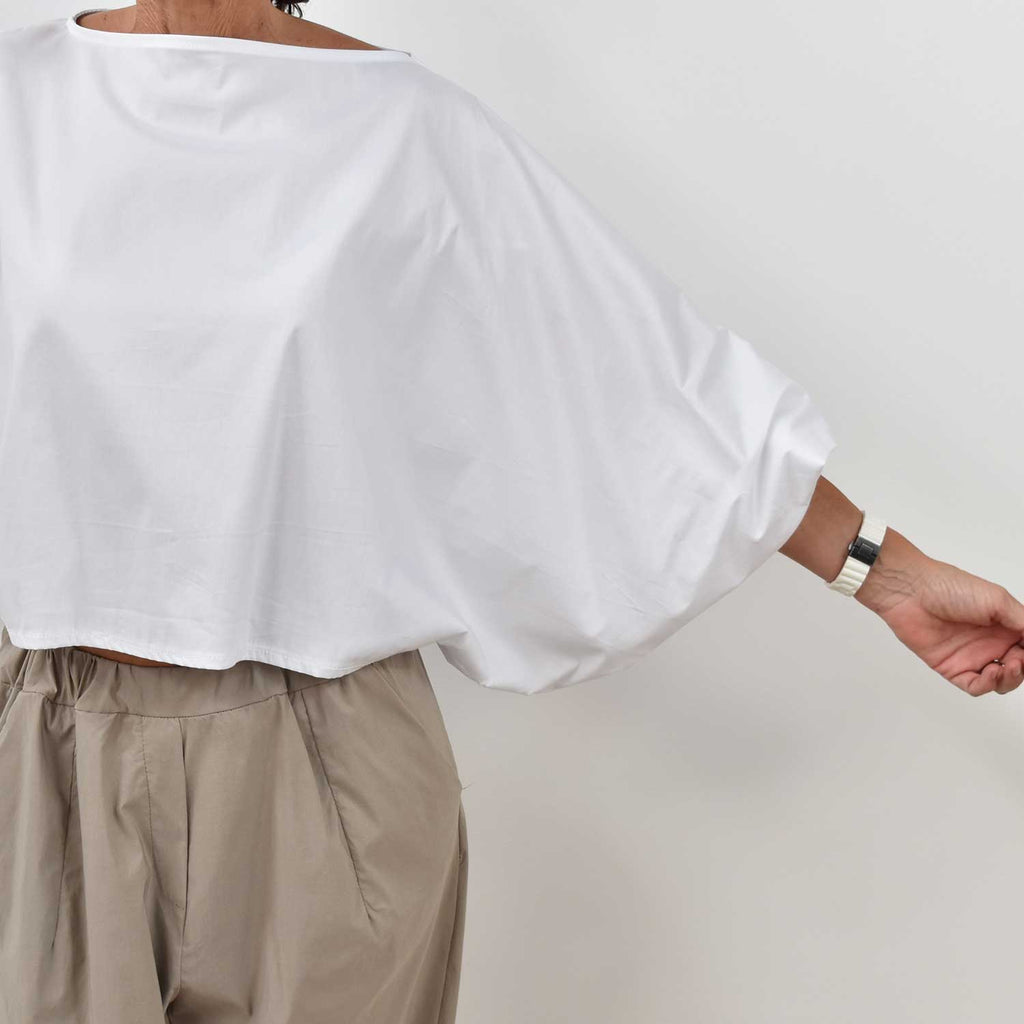 Blusa abullonada blanca