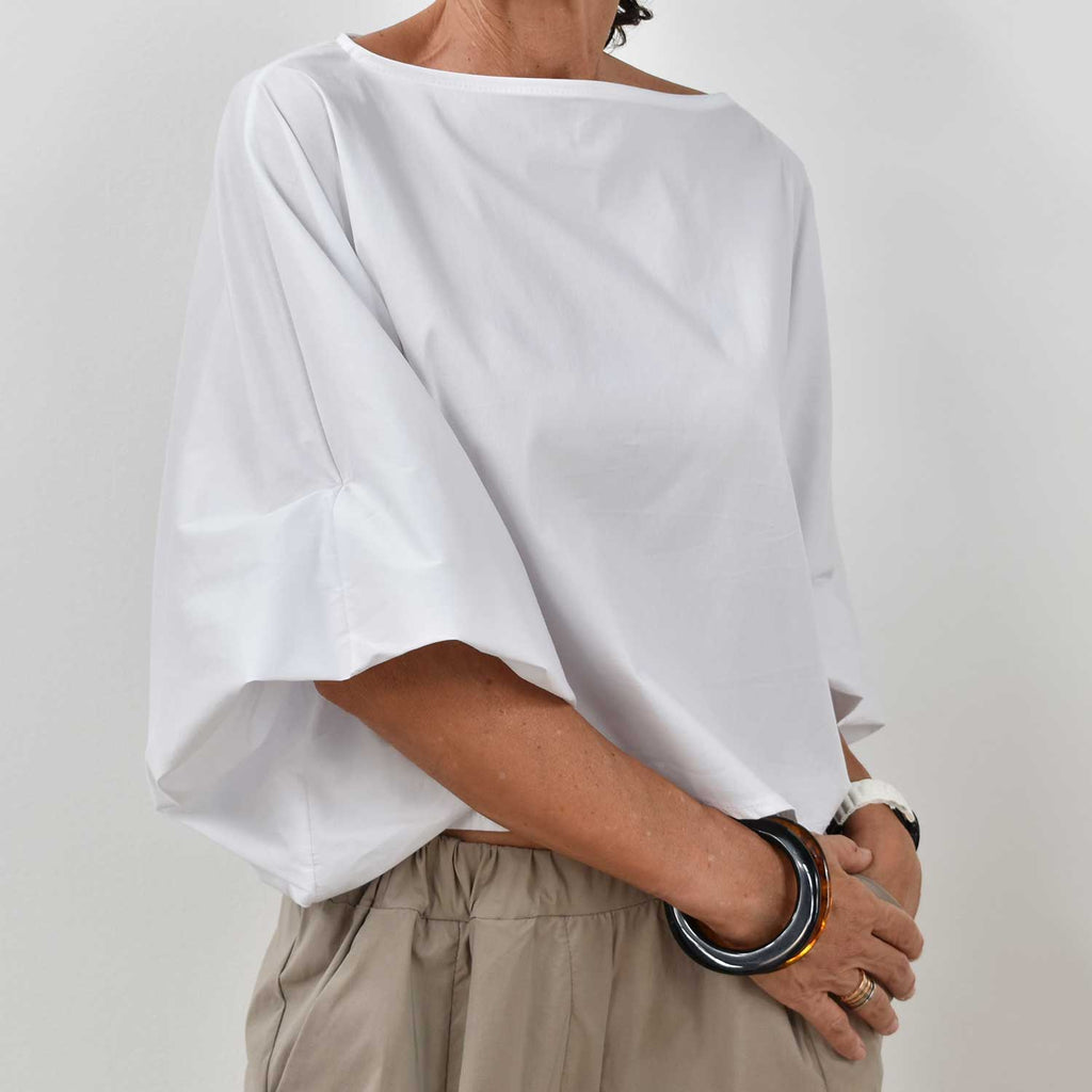 Blusa abullonada blanca