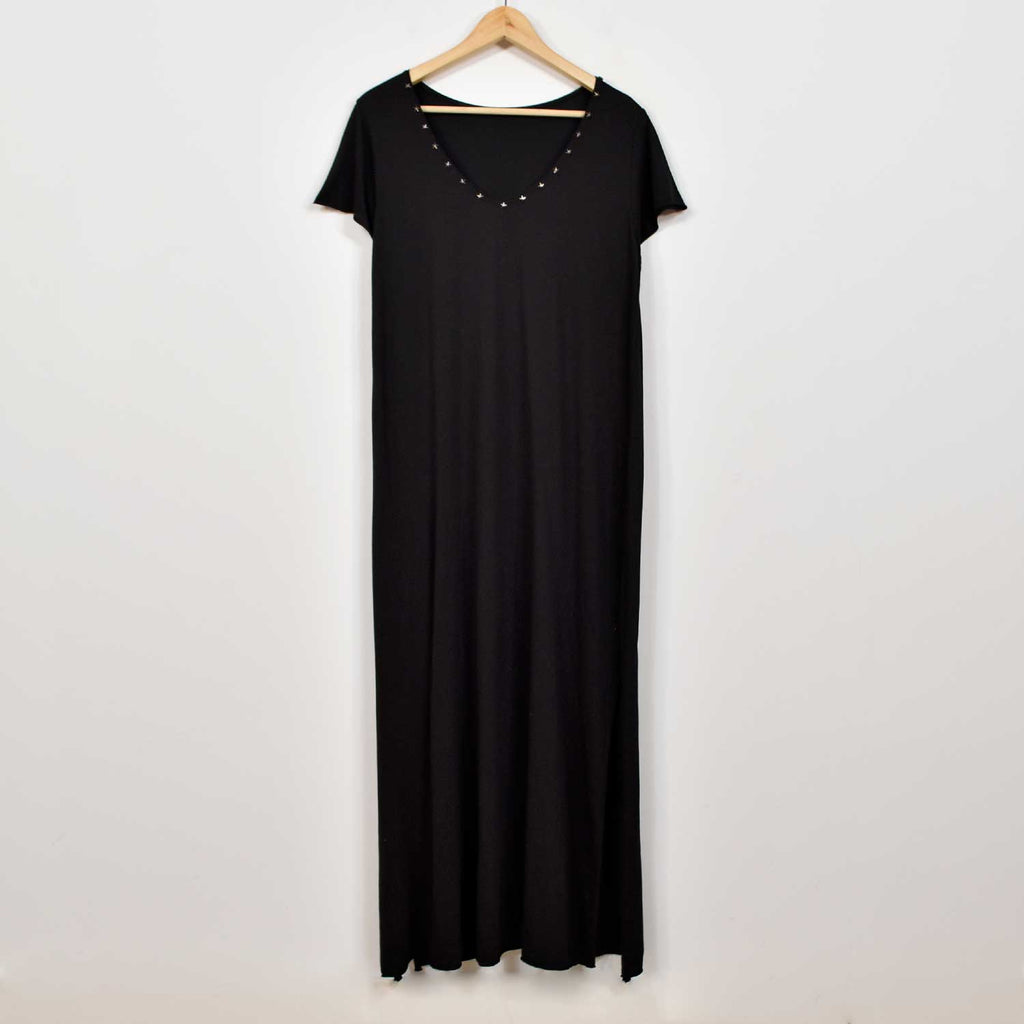 Vestido tachuelas estrellas negro