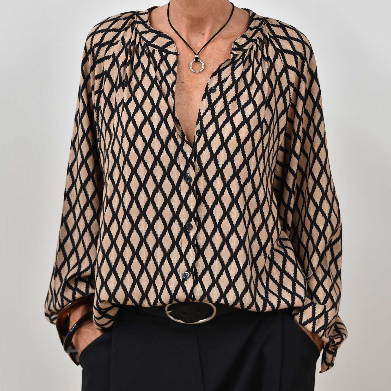 Camisa mao estampada marrón