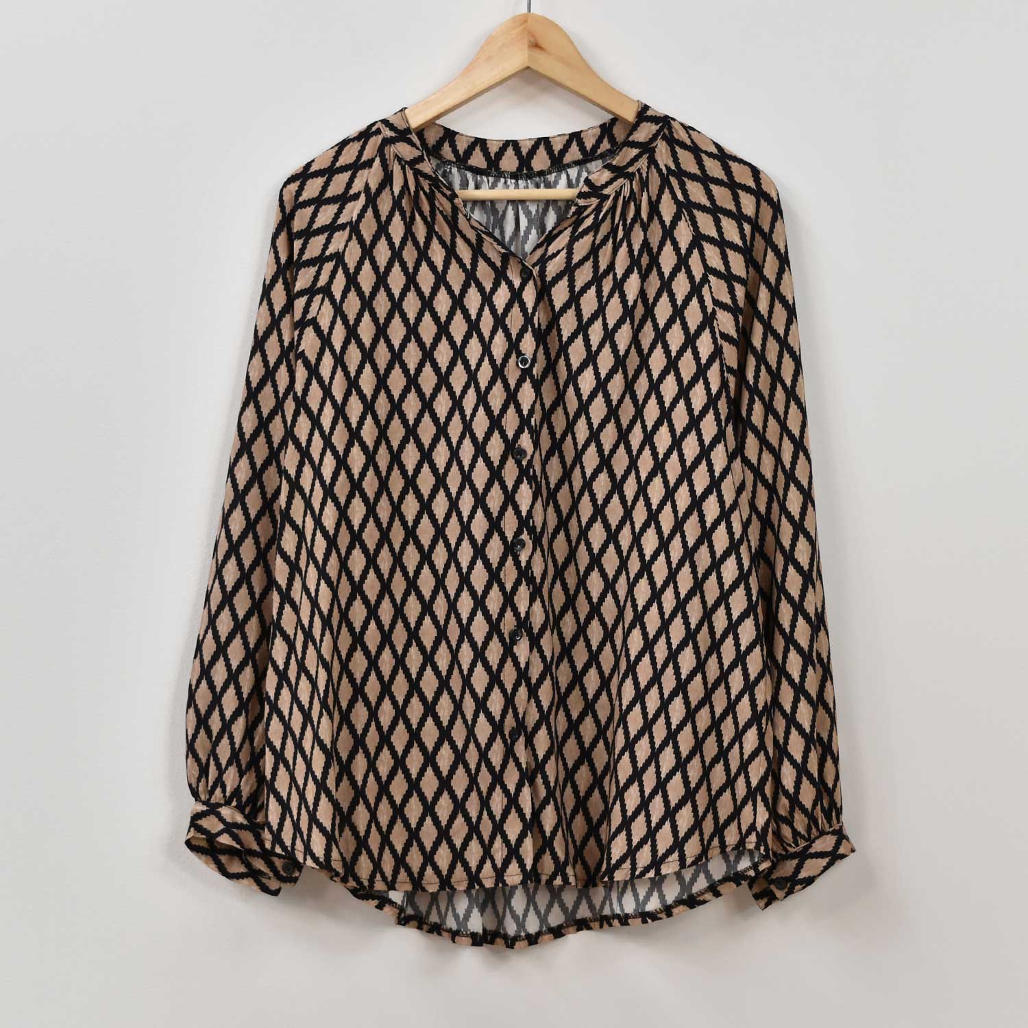 Camisa mao estampada marrón