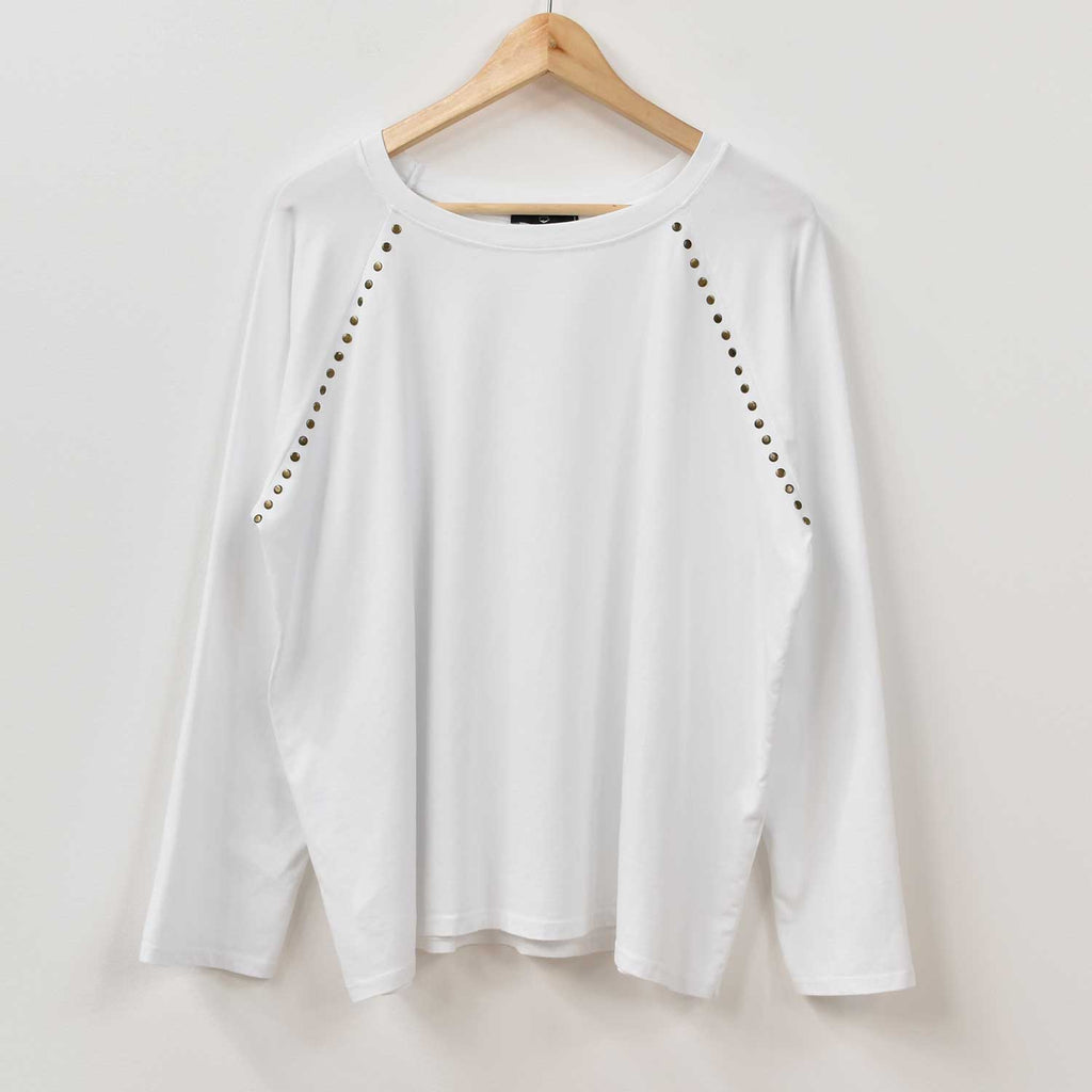 Camiseta cuello redondo tachas blanca