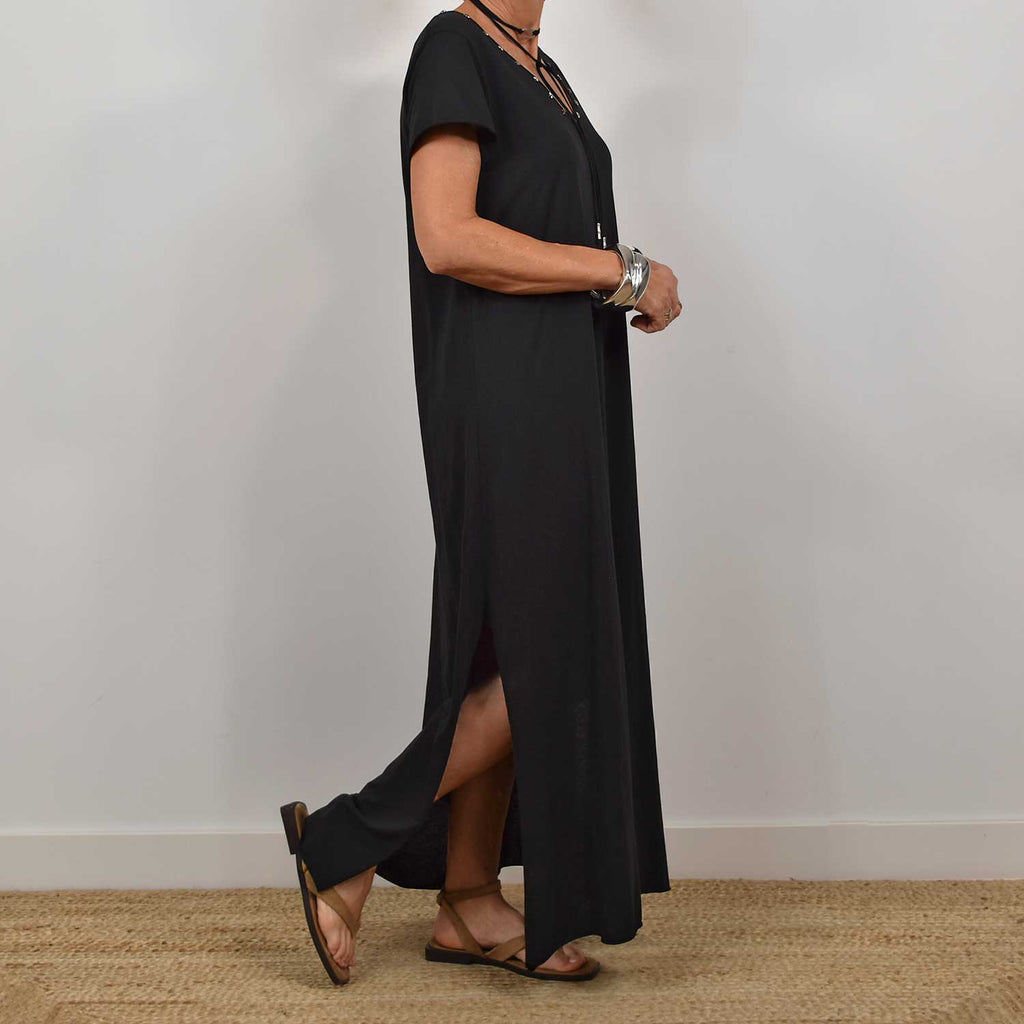 Vestido tachuelas estrellas negro