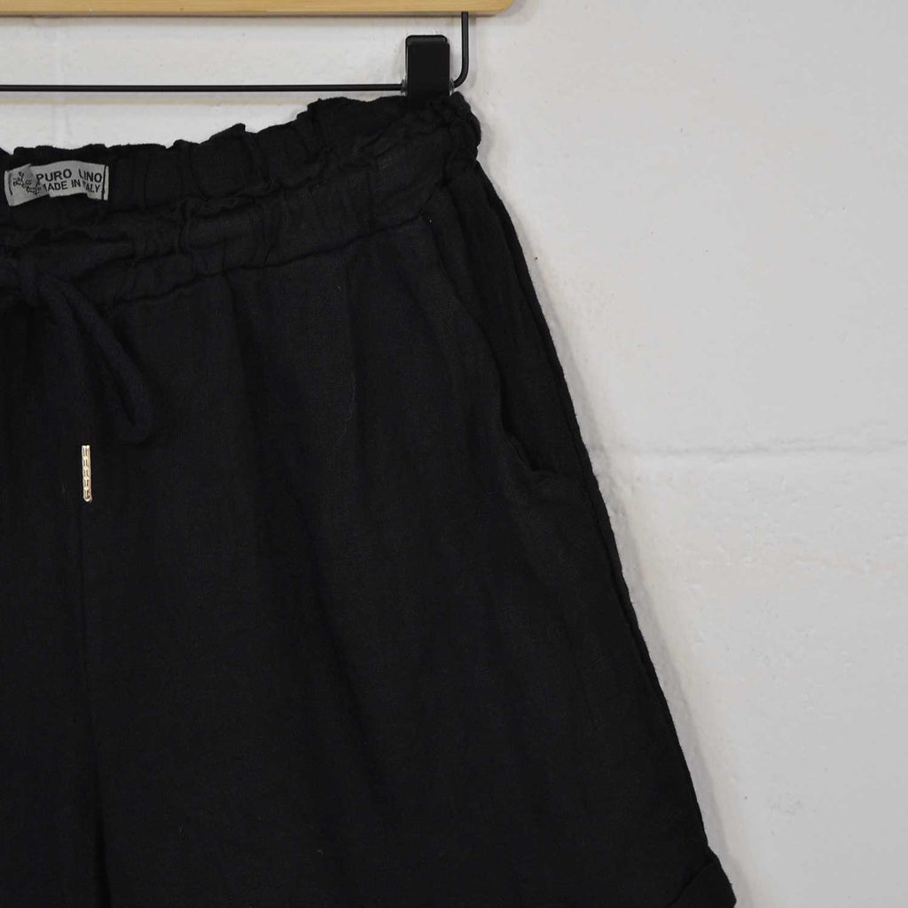 Short lino corto negro