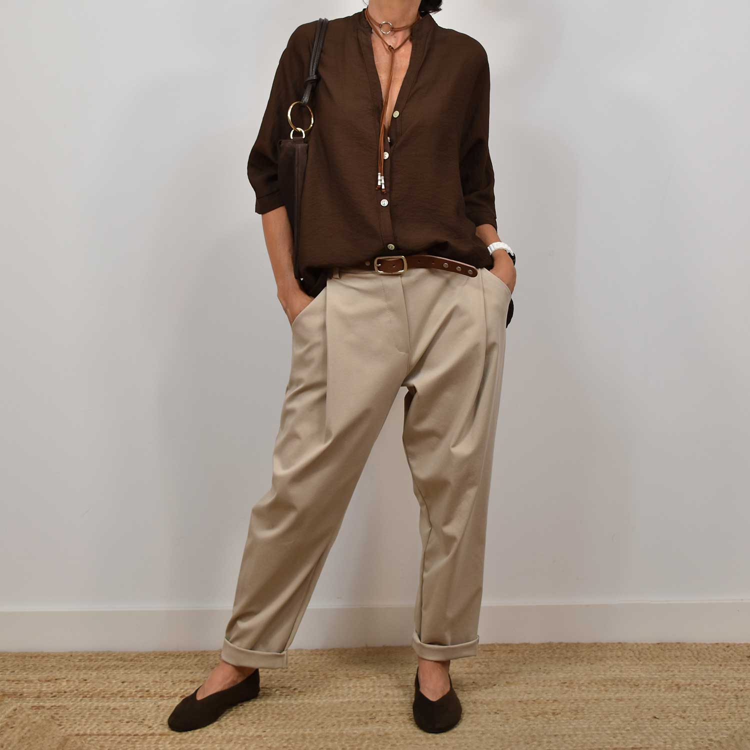 Pantalón baggy elástico beige